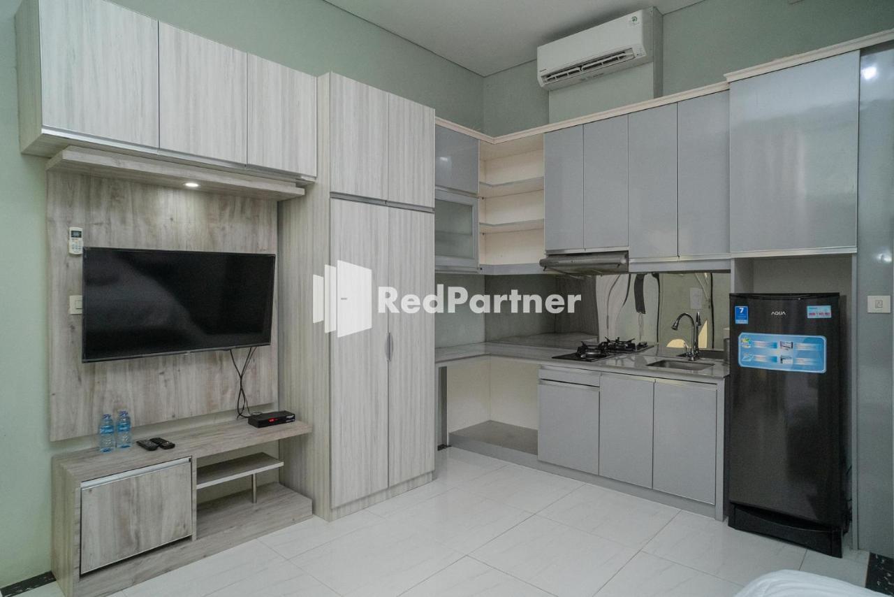 Yayah Rooms Bogor Syariah Mitra Reddoorz Exterior photo