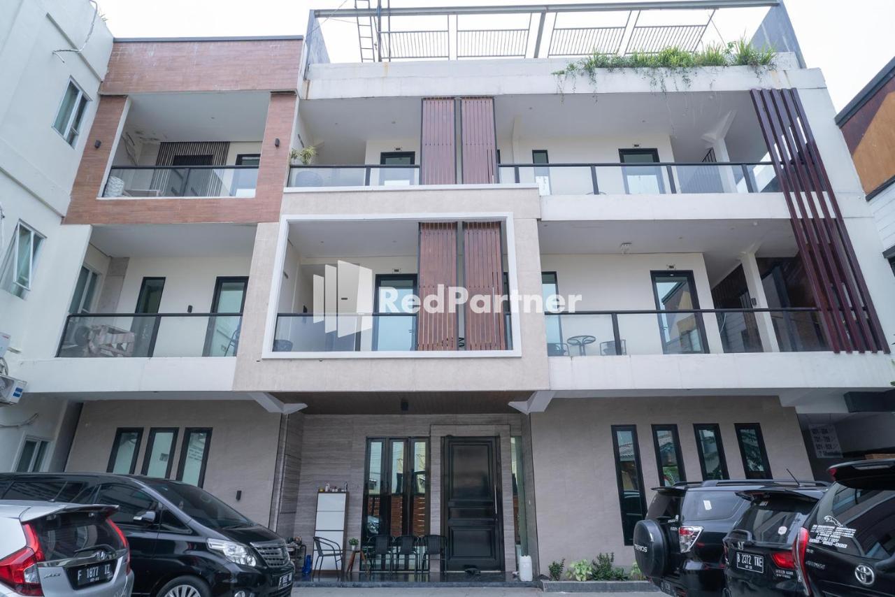 Yayah Rooms Bogor Syariah Mitra Reddoorz Exterior photo
